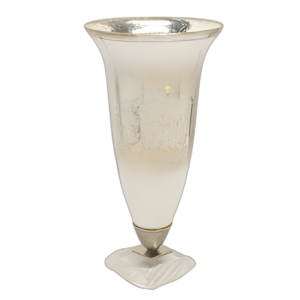 JARRÓN DE VIDRIO DE 18´´ H CON BASE DE ACRÍLICO, PLATA