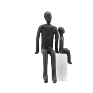 METAL, 9´´ , PAPÁ E HIJO ESCULTURA SENTADA