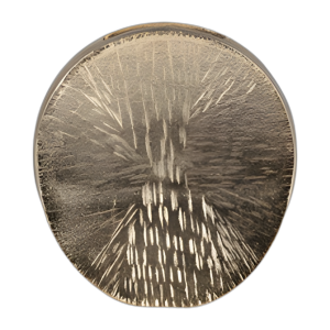 METAL, JARRÓN OVALADO GRABADO DE 8´´ , CHAMPÁN